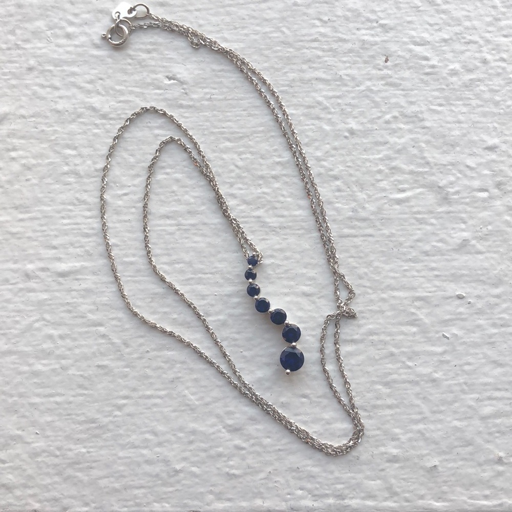 Blue gemmed necklace
